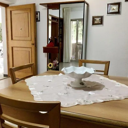 Apartment Gemutliche Ferienwohnung In Mit Privatem Garten *