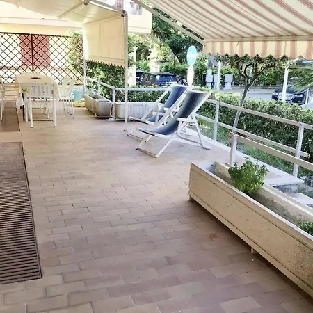 Gemutliche Ferienwohnung In Mit Privatem Garten Apartment